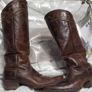 ARIAT BOOTS